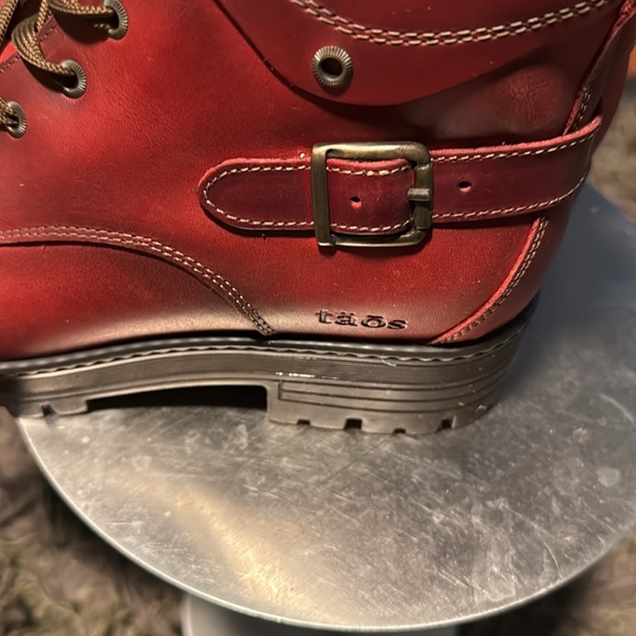 NWT TAOS WOMENS GUSTO RED LEATHER COMBAT BOOTS - Picture 7 of 12